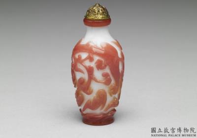 图片[3]-Red-on-white glass overlay snuff bottle with a chi-dragon design, Qing dynasty, Qianlong reign (1736-1795)-China Archive